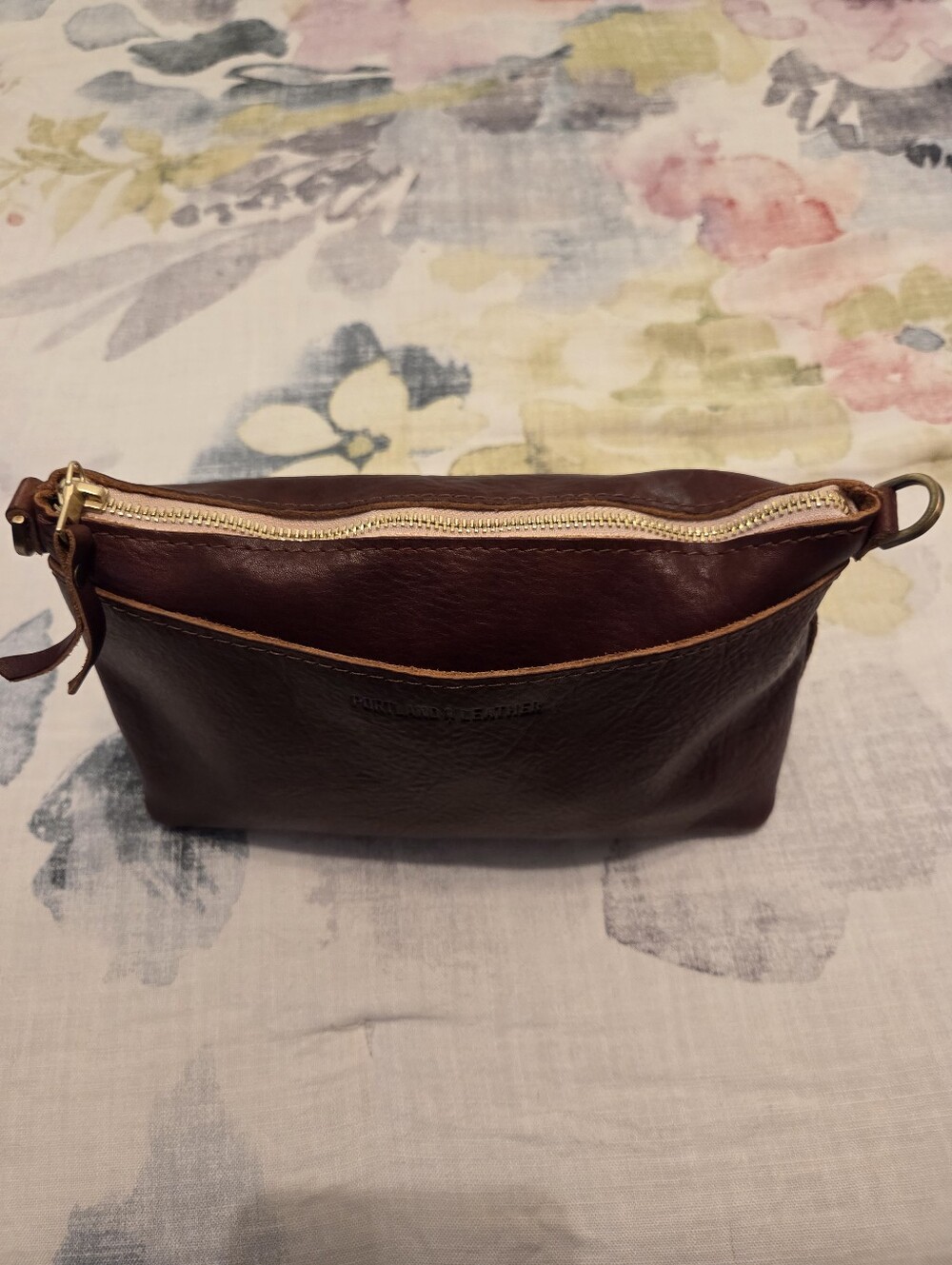 PORTLAND LEATHER Classic Poppy Rich Brown Pebbled Leather Crossbody Bag - Picture 2 of 14